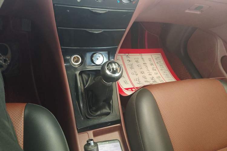 Used BYD F3 2018 1.5L Manual Classic Model Gear Lever