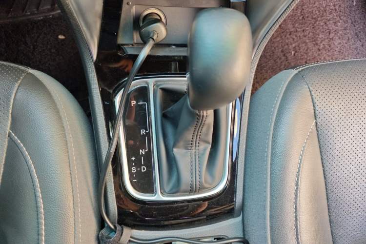 Used BYD F3 2018 1.5L Automatic Luxury Model Gear Lever