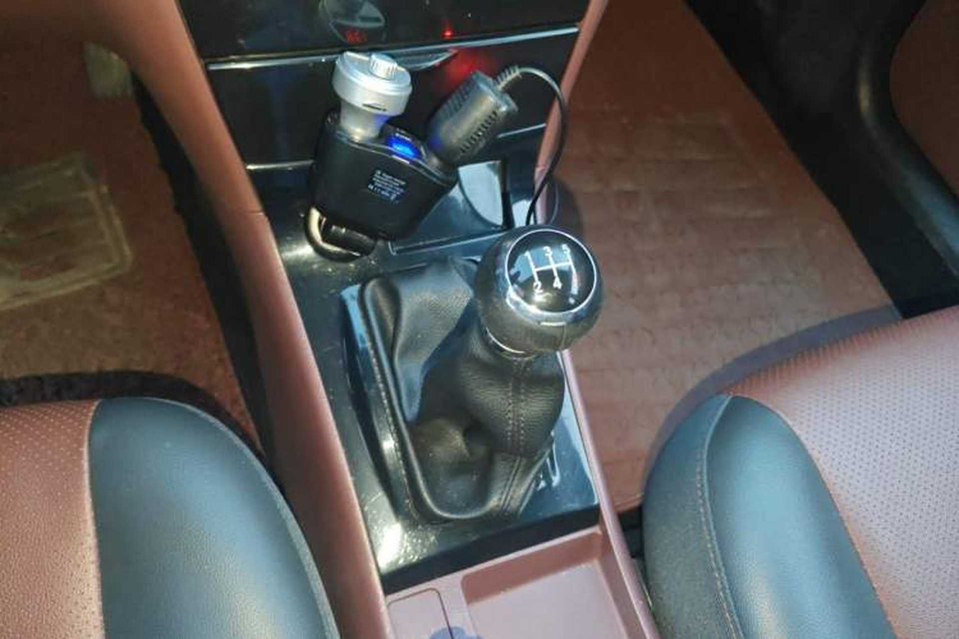 Used BYD F3 2018 1.5L Manual Classic Model Gear Lever