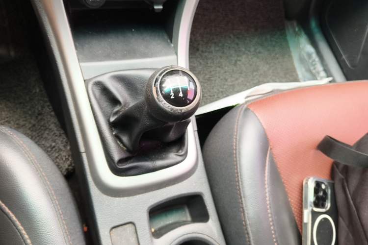 Used BYD F3 2018 1.5L Manual Fashion Model Gear Lever
