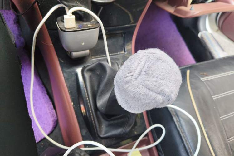 Used BYD F3 2018 1.5L Manual Classic Model Gear Lever