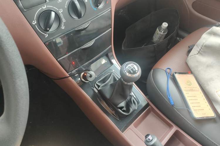 Used BYD F3 2018 1.5L Manual Classic Model Gear Lever
