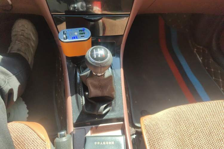 Used BYD F3 2018 1.5L Manual Classic Model Gear Lever