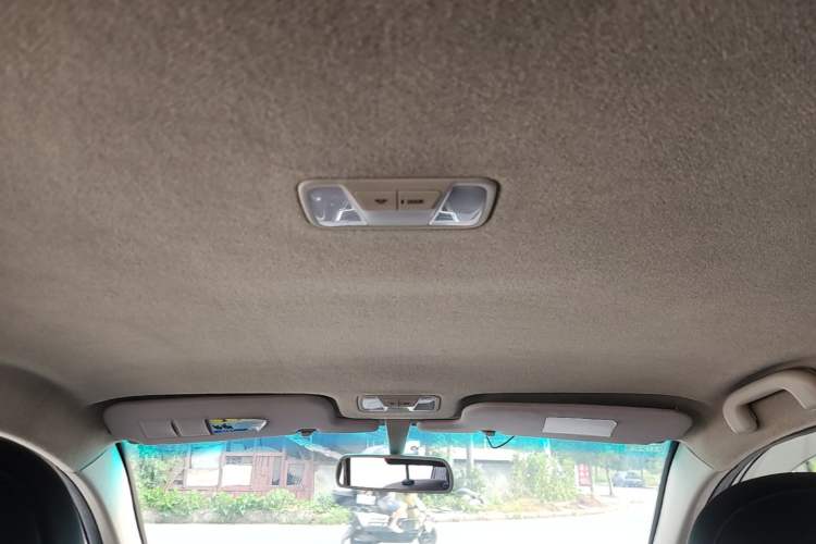 Used BYD F3 2018 1.5L Automatic Luxury Model Headliner