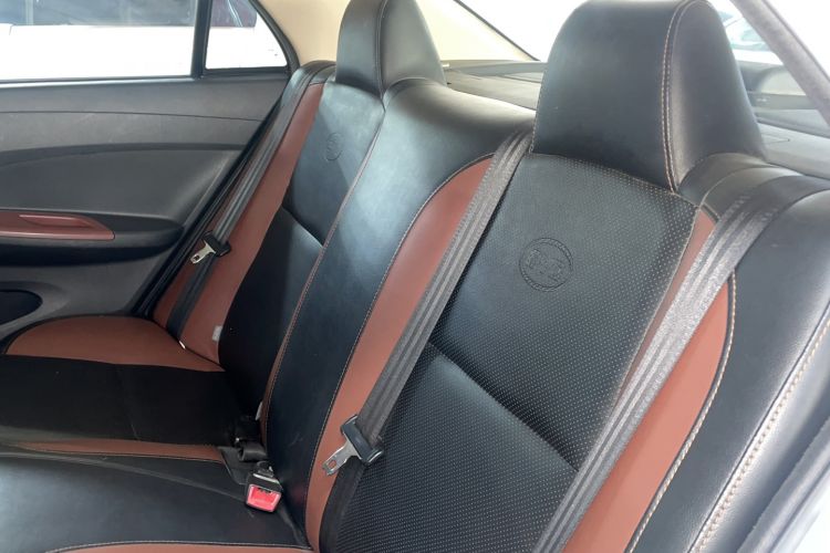 Used BYD F3 2018 1.5L Automatic Luxury Model Interior 1