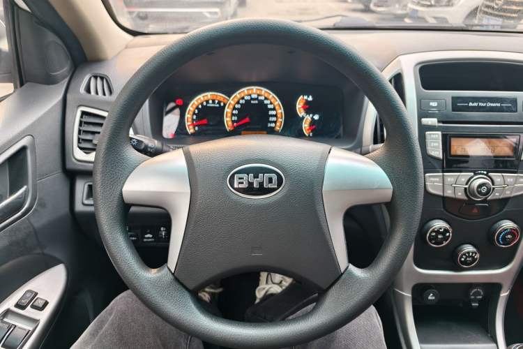 Used BYD F3 2018 1.5L Manual Fashion Model Interior 2