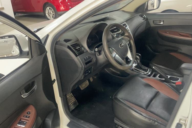 Used BYD F3 2018 1.5L Automatic Luxury Model Interior 2
