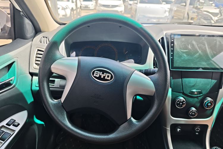 Used BYD F3 2018 1.5L Manual Elite Version Interior 2