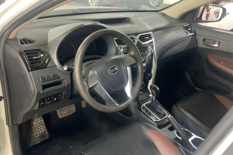 Used BYD F3 2018 1.5L Automatic Luxury Model Interior 3