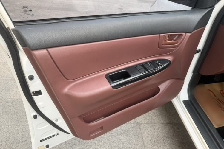 Used BYD F3 2018 1.5L Manual Classic Model Interior 5