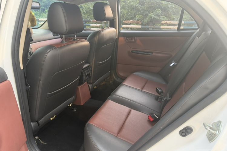 Used BYD F3 2018 1.5L Manual Classic Model Interior 6