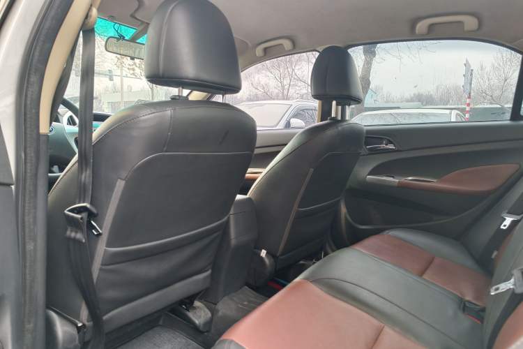 Used BYD F3 2018 1.5L Manual Fashion Model Interior 7