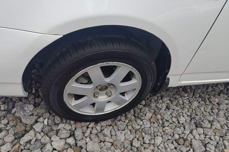 Used BYD F3 2018 1.5L Manual Fashion Model Left Front Wheel Hub