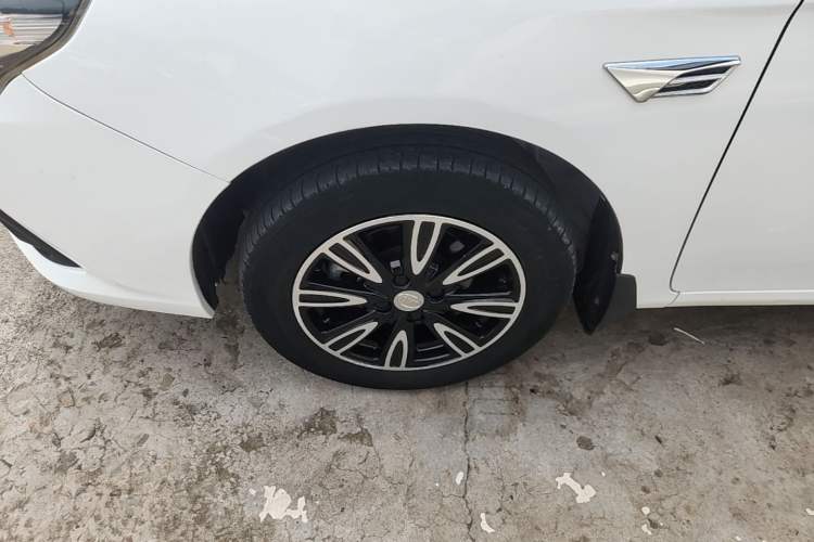 Used BYD F3 2018 1.5L Automatic Luxury Model Left Front Wheel Hub