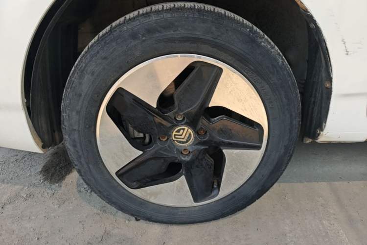 Used BYD F3 2018 1.5L Manual Classic Model Left Front Wheel Hub