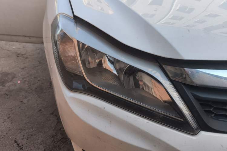 Used BYD F3 2018 1.5L Manual Fashion Model Right Front Headlight