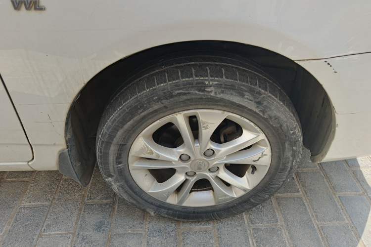 Used BYD F3 2018 1.5L Manual Elite Version Right Front Wheel Hub
