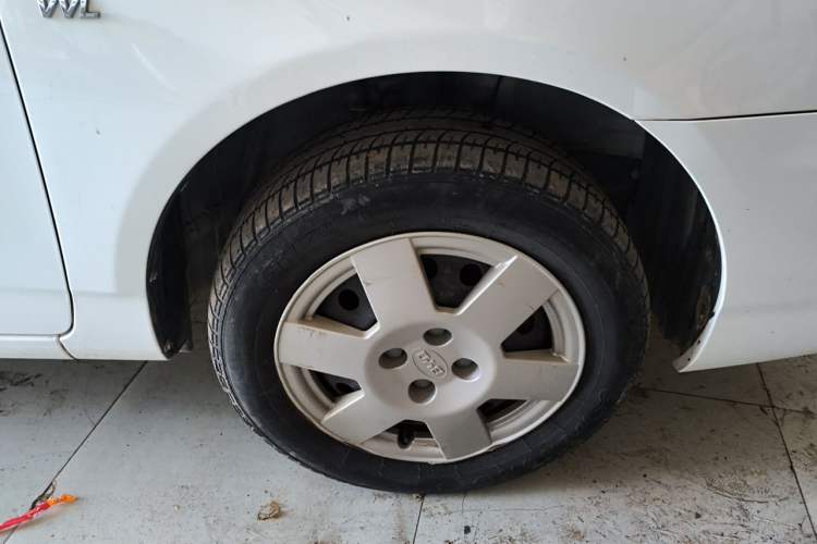 Used BYD F3 2018 1.5L Manual Classic Model Right Front Wheel Hub