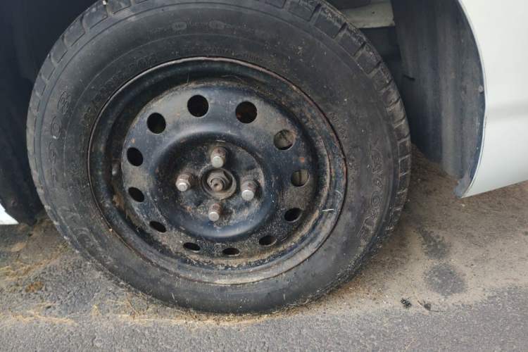 Used BYD F3 2018 1.5L Manual Classic Model Right Front Wheel Hub