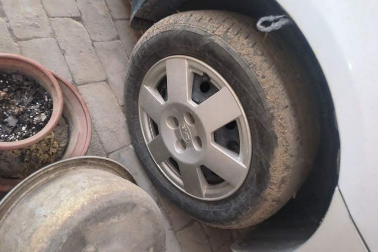 Used BYD F3 2018 1.5L Manual Classic Model Right Front Wheel Hub