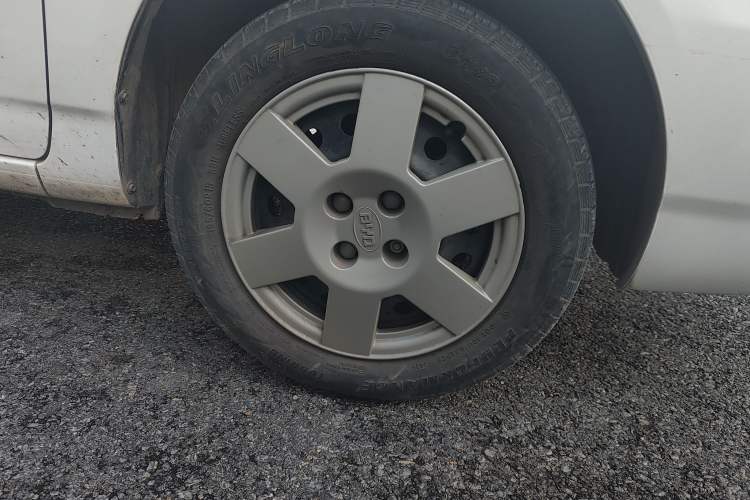 Used BYD F3 2018 1.5L Manual Classic Model Right Front Wheel Hub