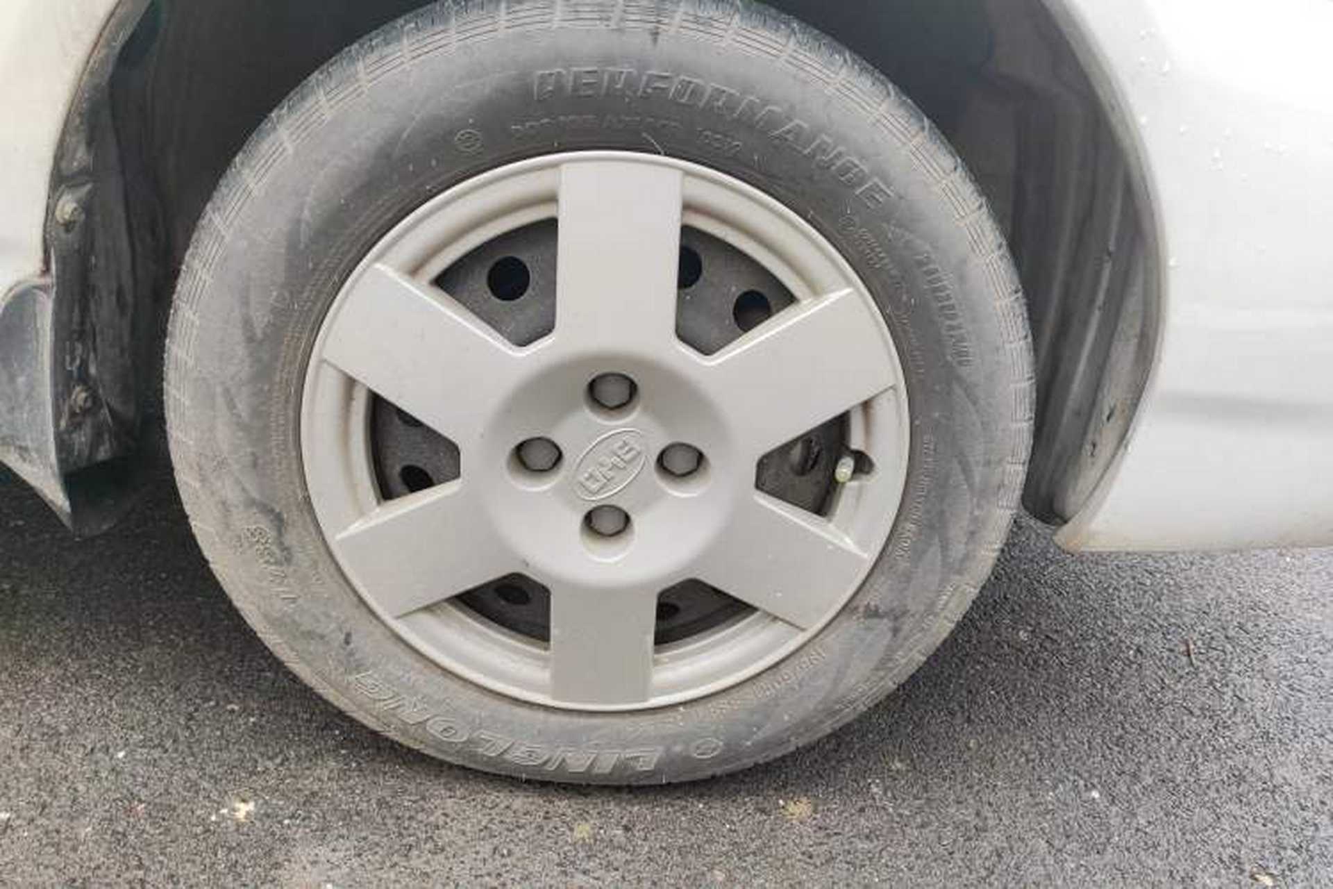Used BYD F3 2018 1.5L Manual Classic Model Right Front Wheel Hub