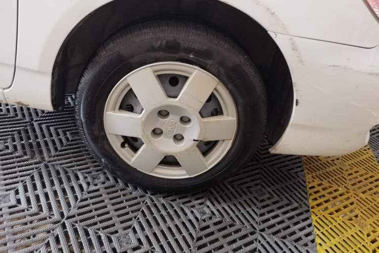 Used BYD F3 2018 1.5L Manual Classic Model Right Front Wheel Hub