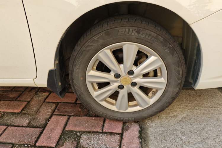 Used BYD F3 2018 1.5L Automatic Luxury Model Right Front Wheel Hub