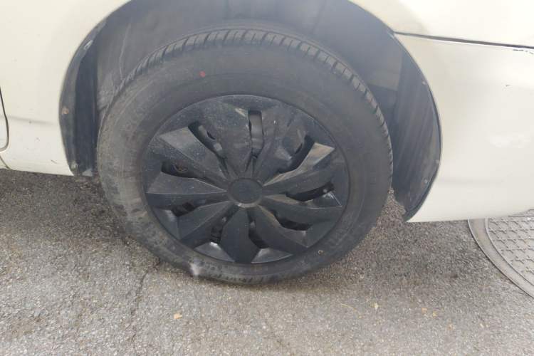 Used BYD F3 2018 1.5L Manual Classic Model Right Front Wheel Hub