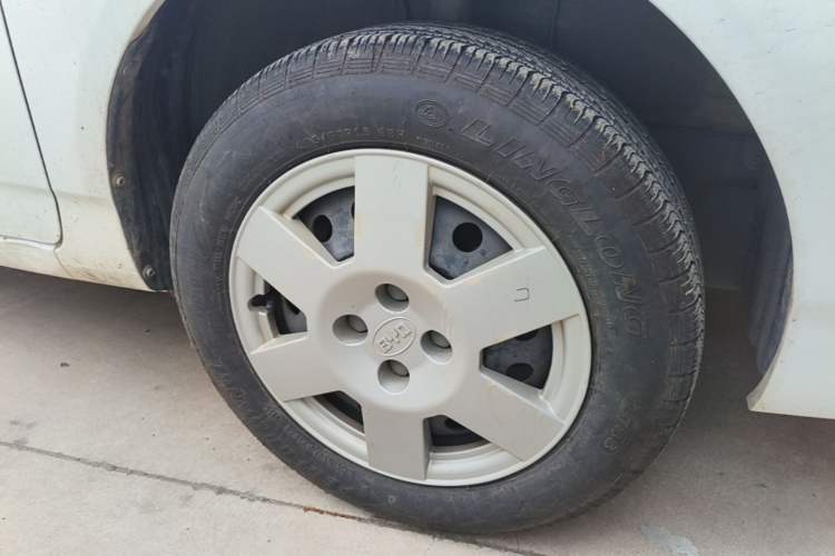 Used BYD F3 2018 1.5L Manual Classic Model Right Front Wheel Hub