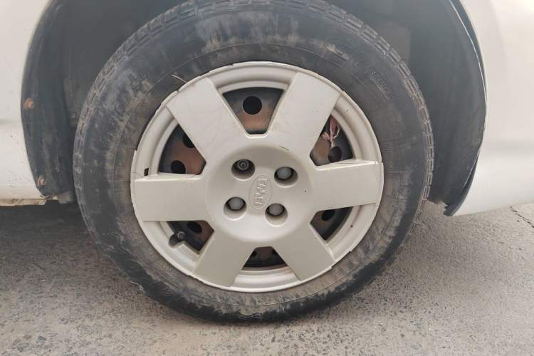 Used BYD F3 2018 1.5L Manual Classic Model Right Front Wheel Hub