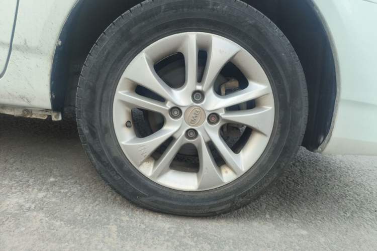 Used BYD F3 2018 1.5L Manual Elite Version Right Front Wheel Hub