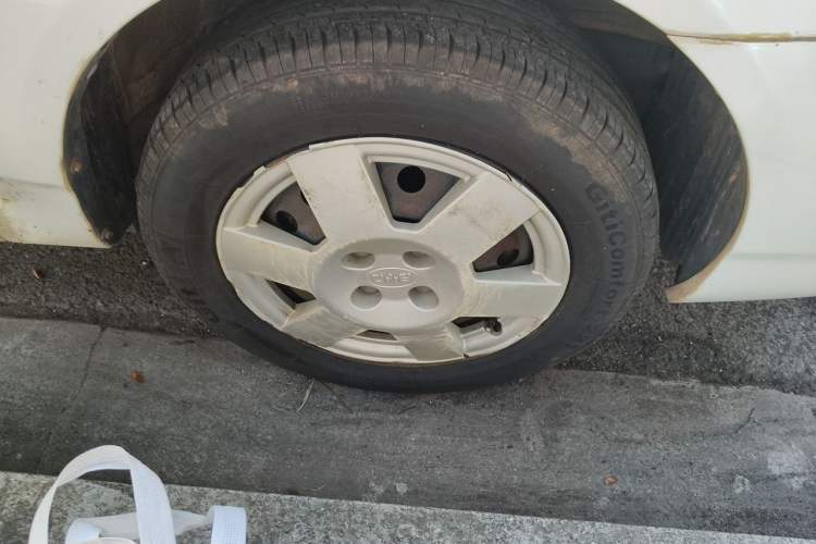 Used BYD F3 2018 1.5L Manual Classic Model Right Front Wheel Hub