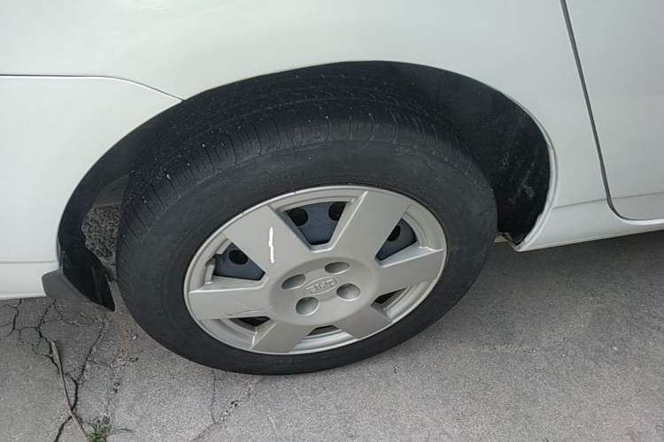 Used BYD F3 2018 1.5L Manual Fashion Model Right Rear Wheel Hub