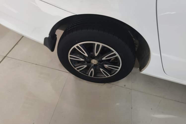 Used BYD F3 2018 1.5L Automatic Luxury Model Right Rear Wheel Hub