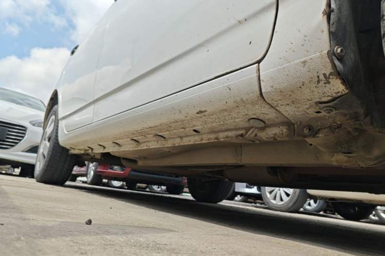 Used BYD F3 2018 1.5L Manual Classic Model Right Side Sill