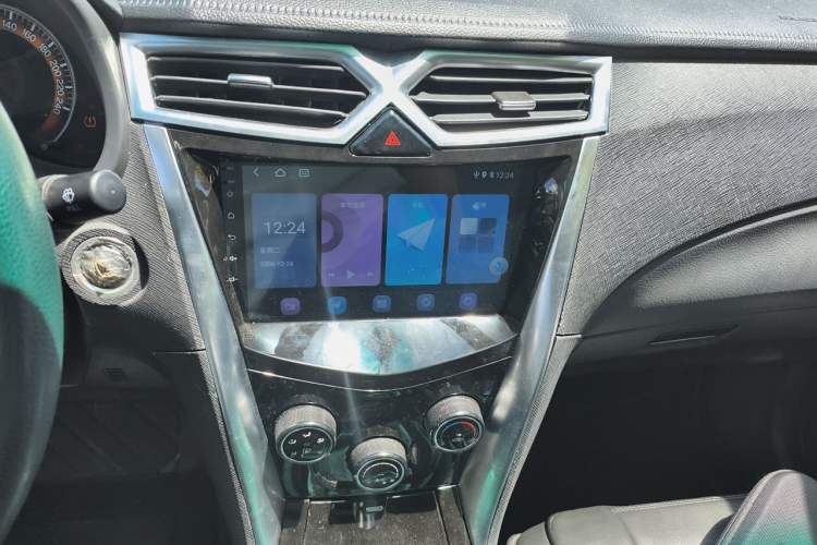Used BYD F3 2020 1.5L Manual Luxury Edition Audio And AC Panel