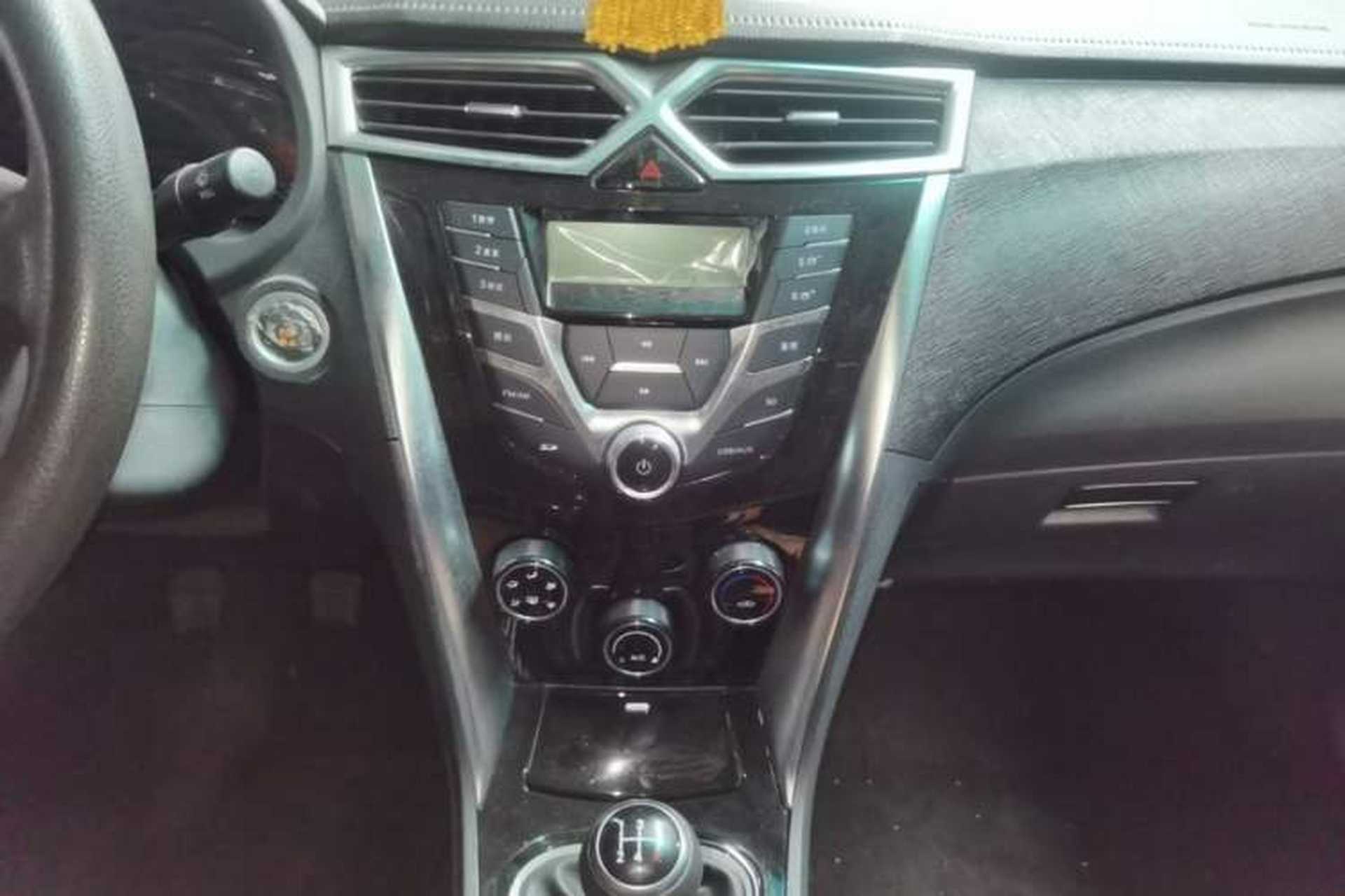 Used BYD F3 2020 1.5L Manual Luxury Edition Audio And AC Panel