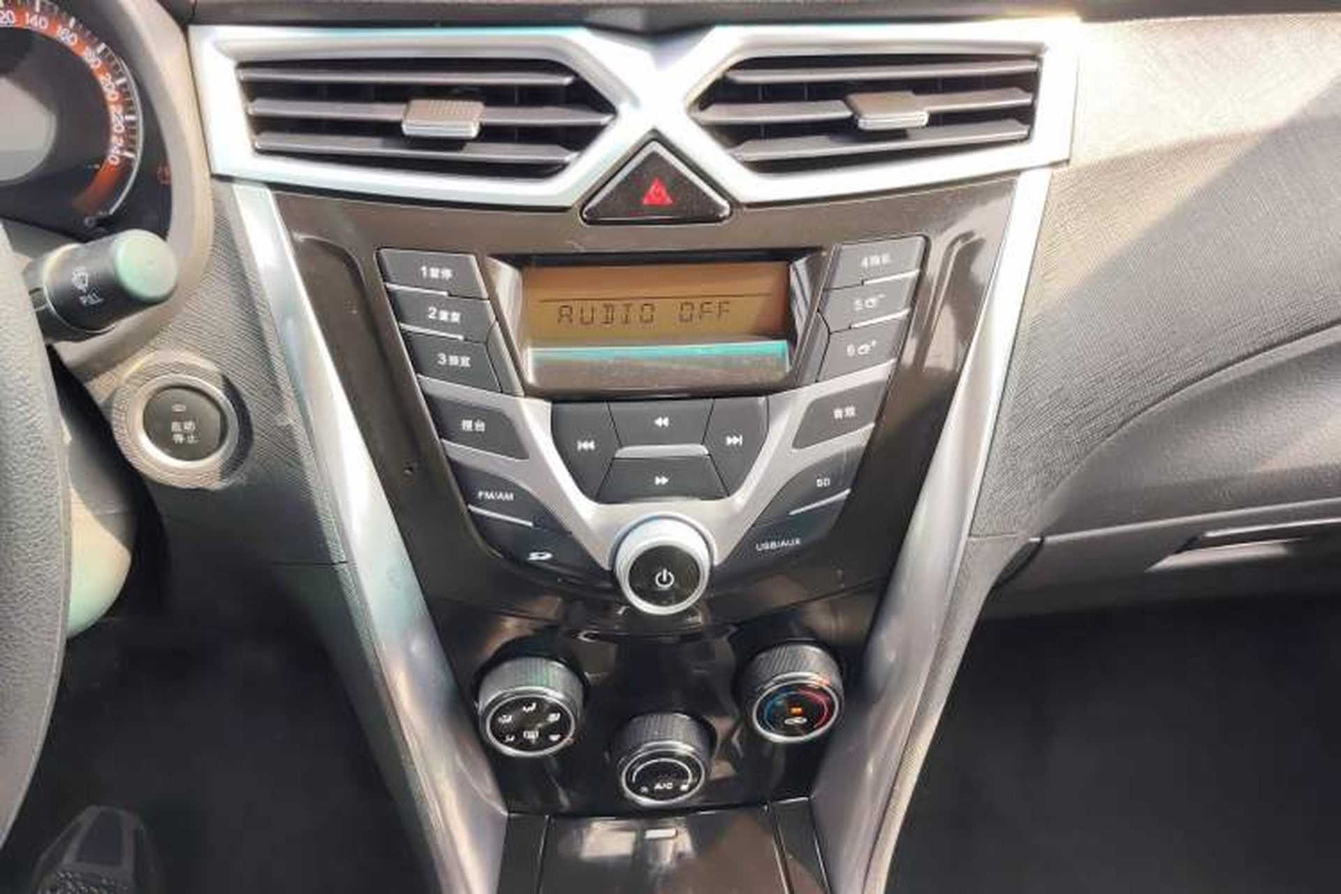 Used BYD F3 2020 1.5L Manual Value Edition Audio And AC Panel