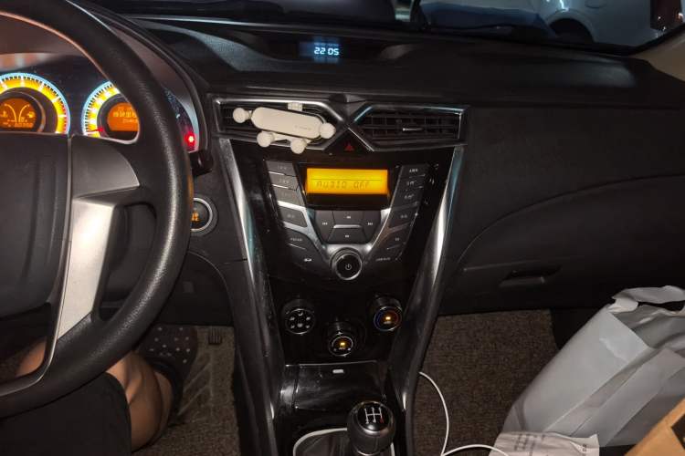 Used BYD F3 2020 1.5L Manual Luxury Edition Audio And AC Panel