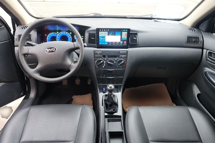 Used BYD F3 2020 1.5L Manual Classic Trim Center Console