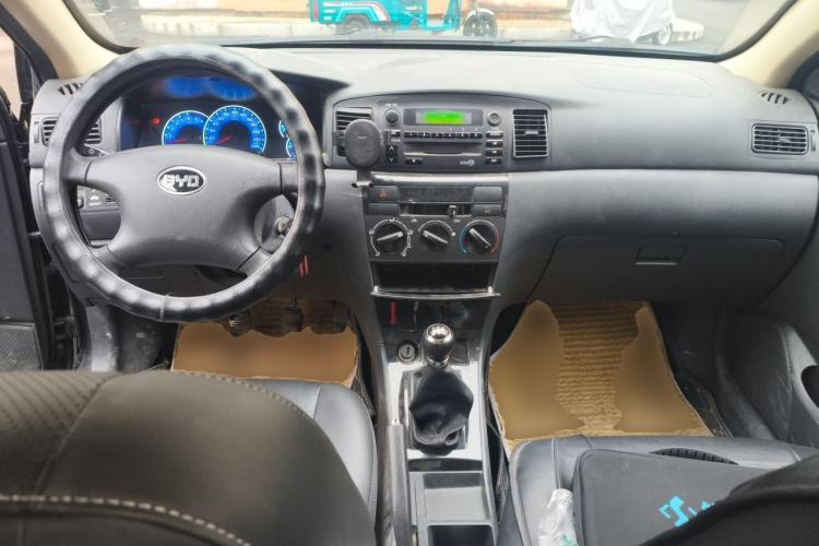 Used BYD F3 2020 1.5L Manual Classic Trim Center Console