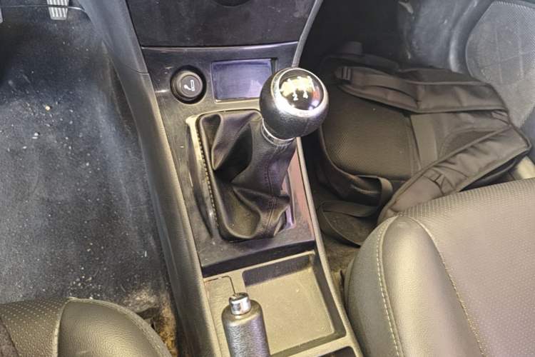 Used BYD F3 2020 1.5L Manual Classic Trim Gear Lever