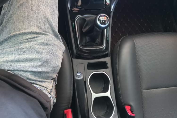 Used BYD F3 2020 1.5L Manual Luxury Edition Gear Lever