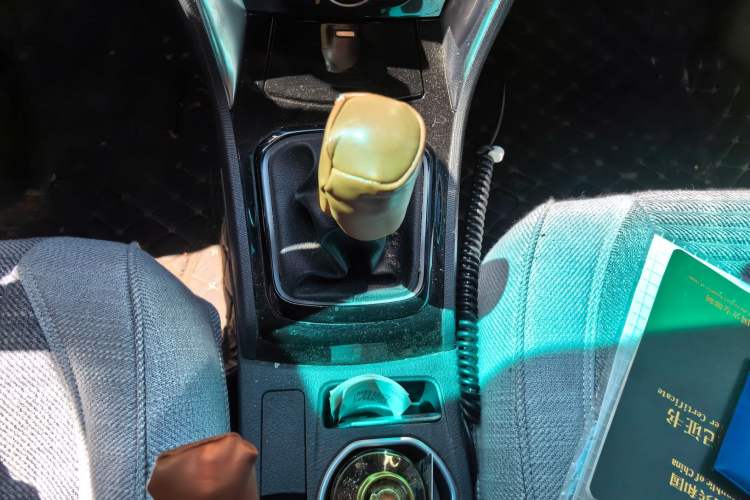Used BYD F3 2020 1.5L Manual Luxury Edition Gear Lever