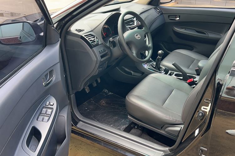 Used BYD F3 2020 1.5L Manual Value Edition Interior 1