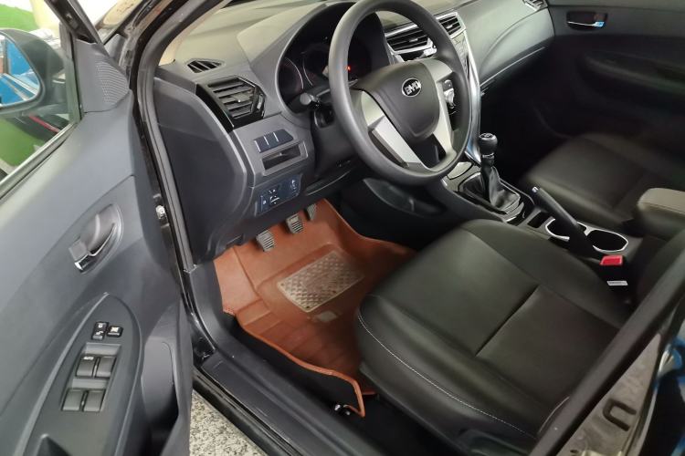 Used BYD F3 2020 1.5L Manual Luxury Edition Interior 2