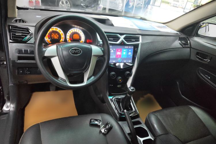 Used BYD F3 2020 1.5L Manual Luxury Edition Interior 3