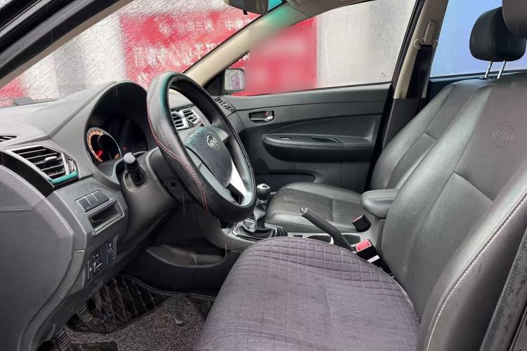 Used BYD F3 2020 1.5L Manual Luxury Edition Interior 3