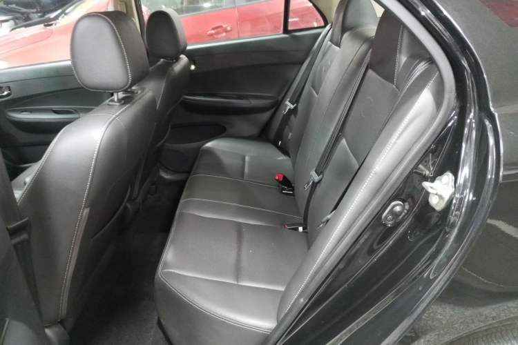 Used BYD F3 2020 1.5L Manual Luxury Edition Interior 4